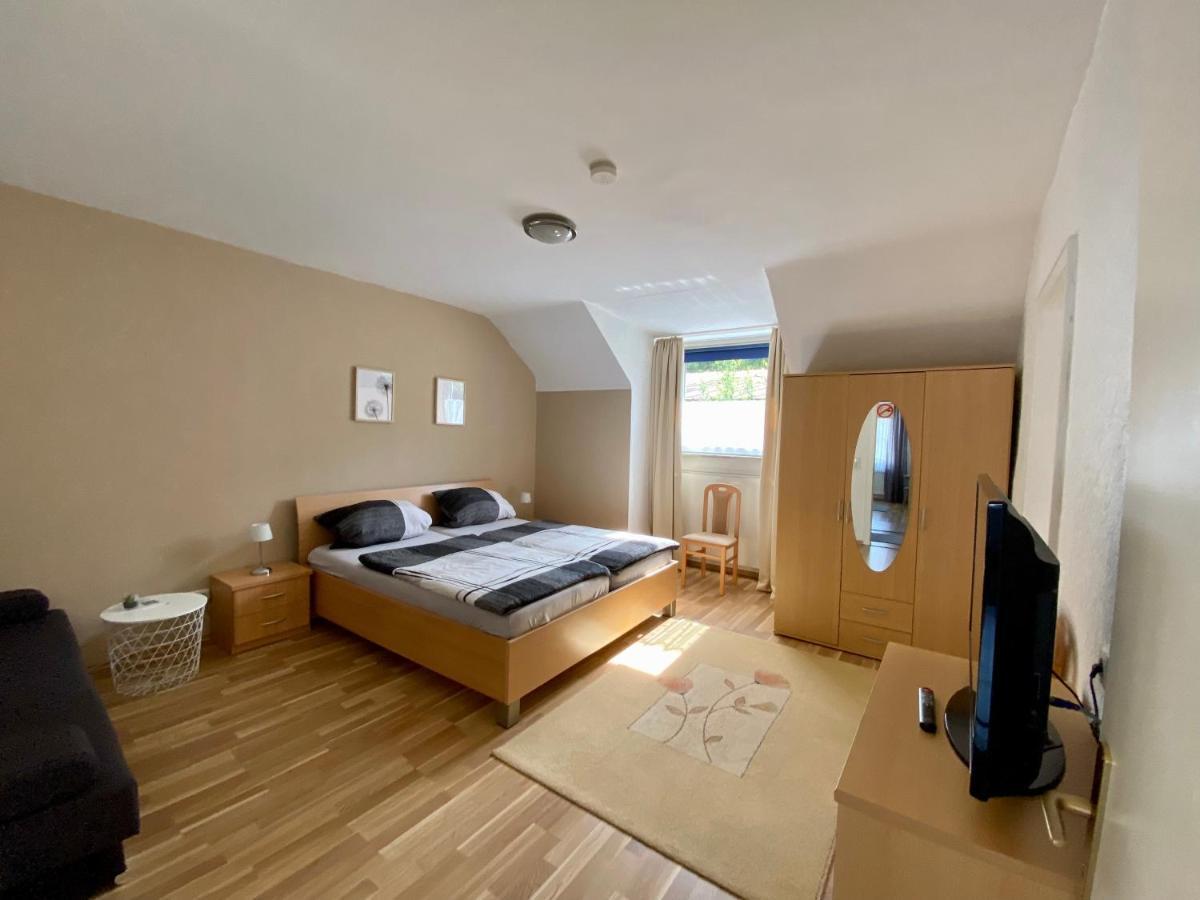 Ferienwohnung Metzen Burg  Esterno foto